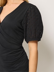 שחור - M&Co Broderie Sleeve Wrap Jersey Top - תמונה 4 מתוך 5