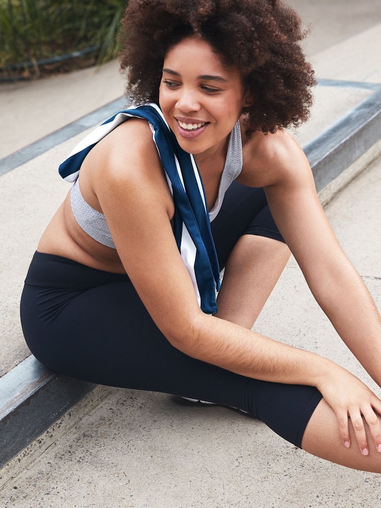 Dock & Bay Whitsunday Blue Travel Cooling Workout Gym Quick Dry Towel - Image 2 of 6