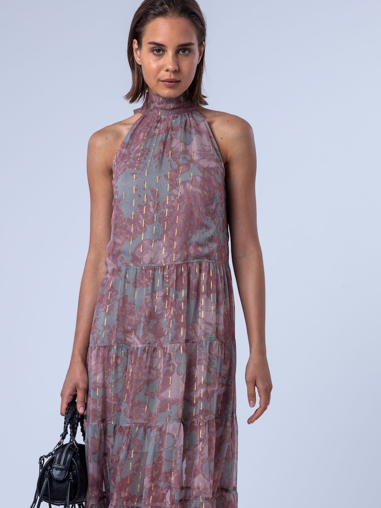 Pink - Religion Citrin Stufen-Maxikleid mit Neckholder in Goldjacquard und Batik - Bild 8 von 8