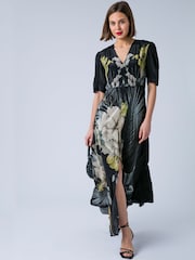 Religion Black/Yellow Short Sleeved Diana Maxi Tea Dress With Large Rose Placement Print In Cupro - Image 4 of 7