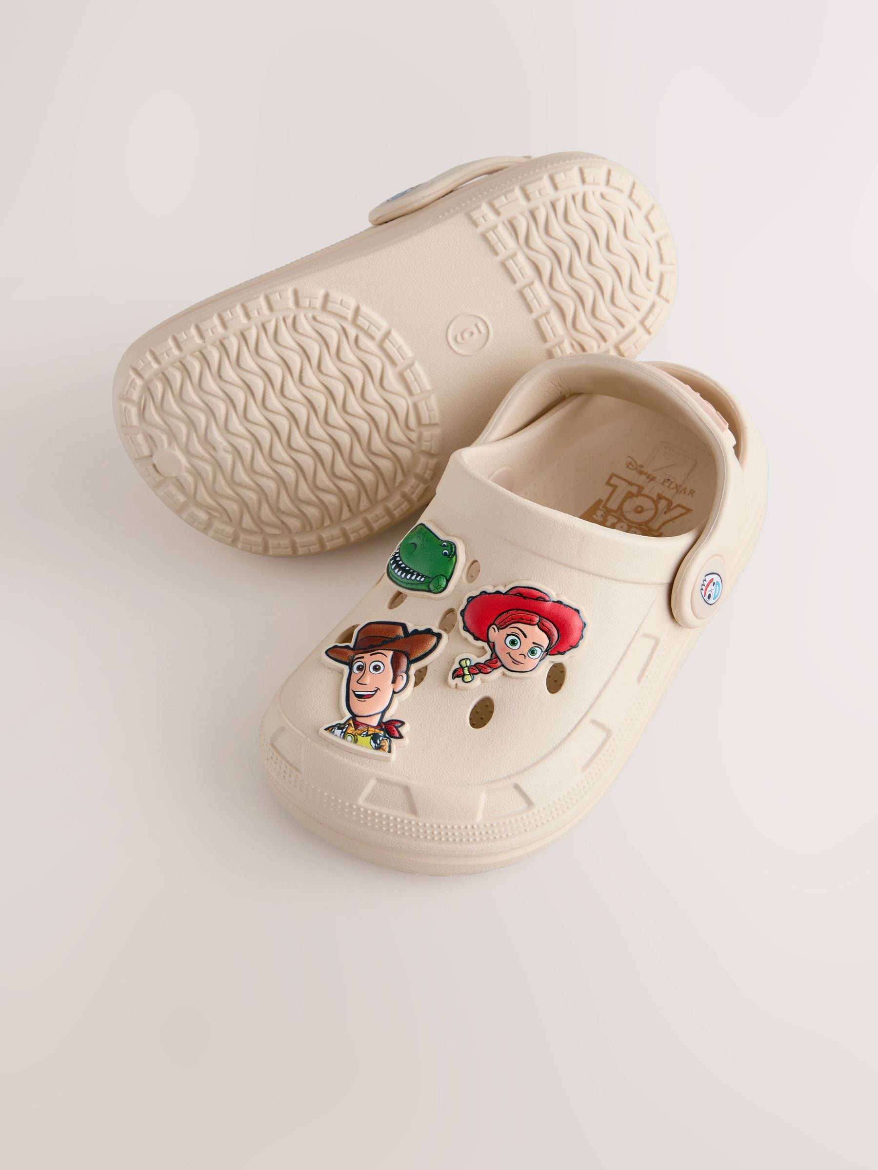Next：日本 ニュートラル - Toy Story クロッグサンダル from Next Japan