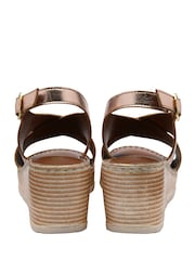 Gold - Ravel überkreuzte Ledersandalen mit Keilabsatz - Bild 3 von 4