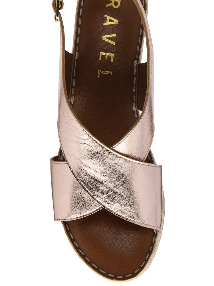 Gold - Ravel überkreuzte Ledersandalen mit Keilabsatz - Bild 4 von 4