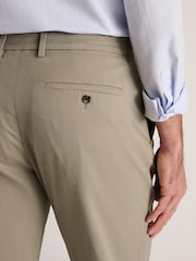 Brook Taverner Natural Tapered Single Pleat Italian Stretch Cotton Trousers - Image 3 of 4