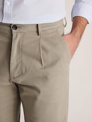 Brook Taverner Natural Tapered Single Pleat Italian Stretch Cotton Trousers - Image 4 of 4