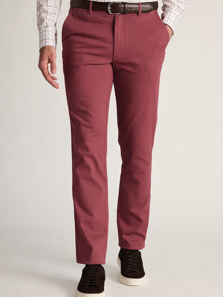 أحمر - تلبيس قياسي - تشينو قطن بملمس بارز قابل للتمدد من Brook Taverner - صورة 1 من 4