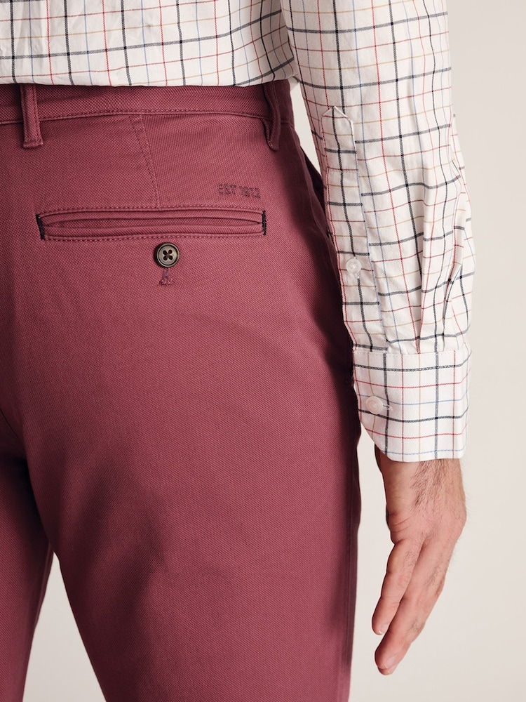 أحمر - تلبيس قياسي - تشينو قطن بملمس بارز قابل للتمدد من Brook Taverner - صورة 4 من 4