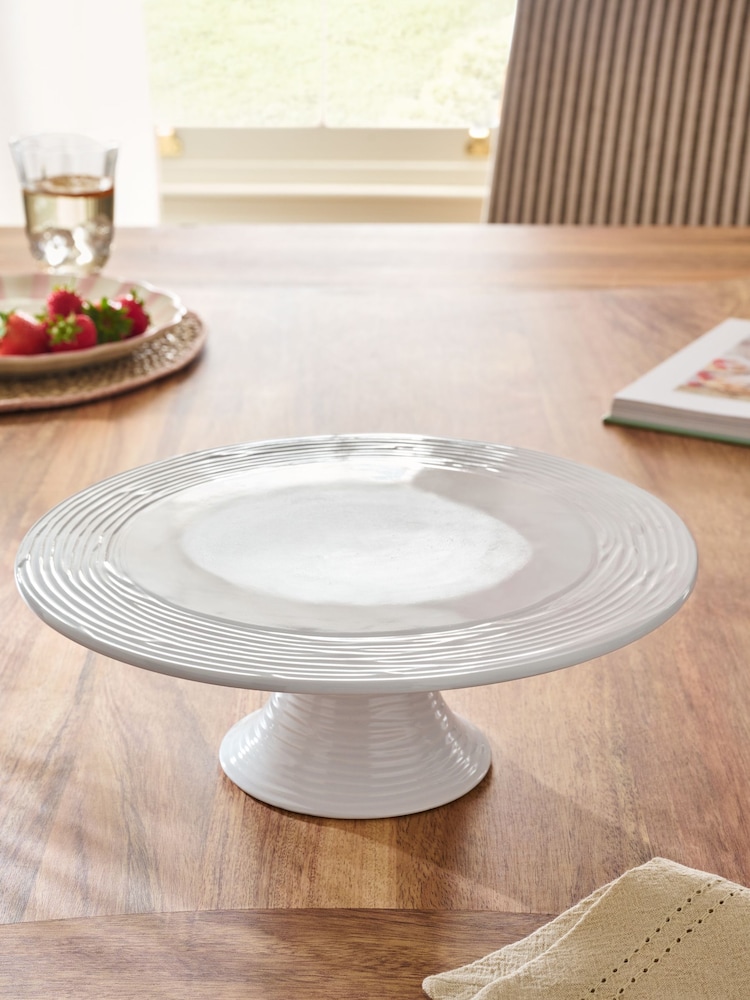 White Malvern Embossed Cake Stand - Image 2 of 4 White Malvern Embossed Cake Stand - Image 2 of 4