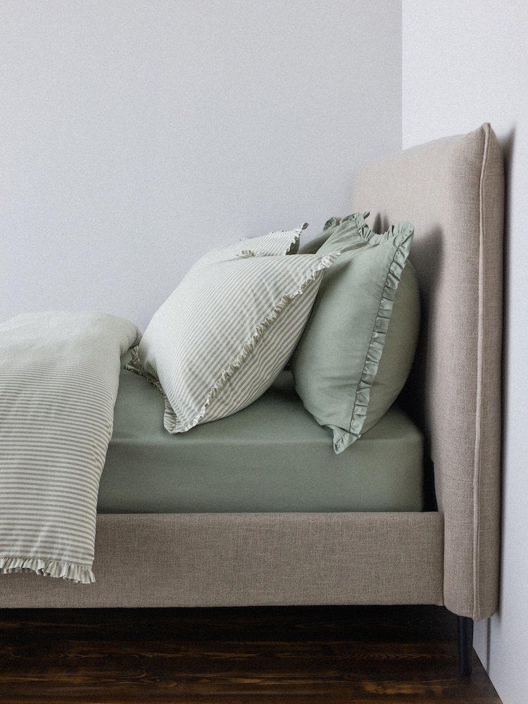 The Set 8 Piece Green/Stripe Frill Duvet Cover and Pillowcase Set with Fitted Sheets - Image 2 of 4