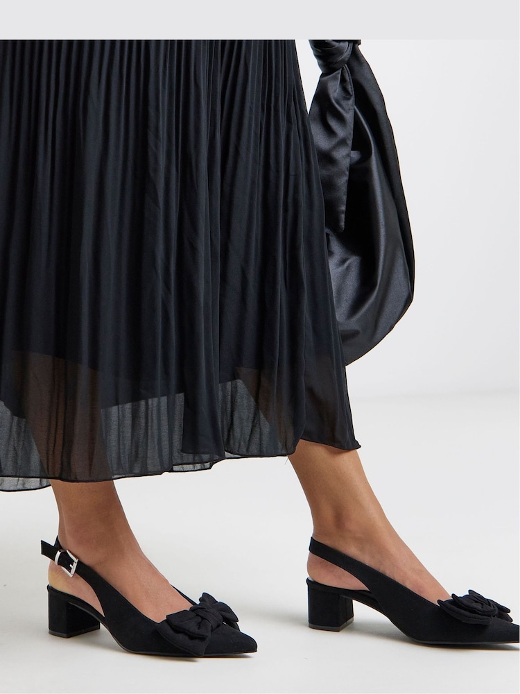 JD Williams Black Wide Fit Low Block Heel Slingbacks With Bow - Image 1 of 4 JD Williams Black Wide Fit Low Block Heel Slingbacks With Bow - Image 1 of 4