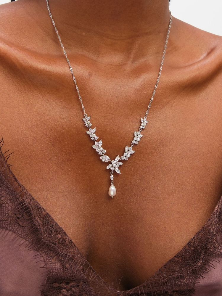 Jon Richard Silver Tone Crystal and Freshweater Pearl Y-Drop Necklace - Image 3 of 3 Jon Richard Silver Tone Crystal and Freshweater Pearl Y-Drop Necklace - Image 3 of 3