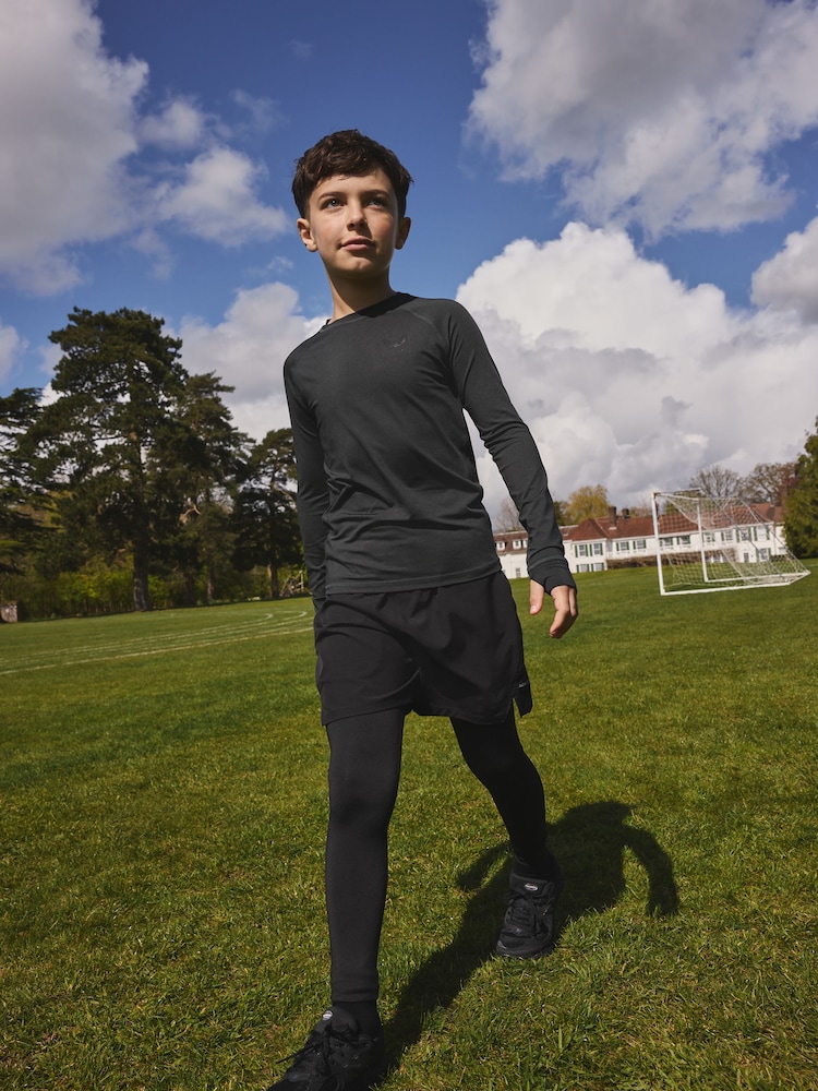 Castore Black Active Long Sleeve Base Layer T-Shirt - Image 1 of 7 Castore Black Active Long Sleeve Base Layer T-Shirt - Image 1 of 7