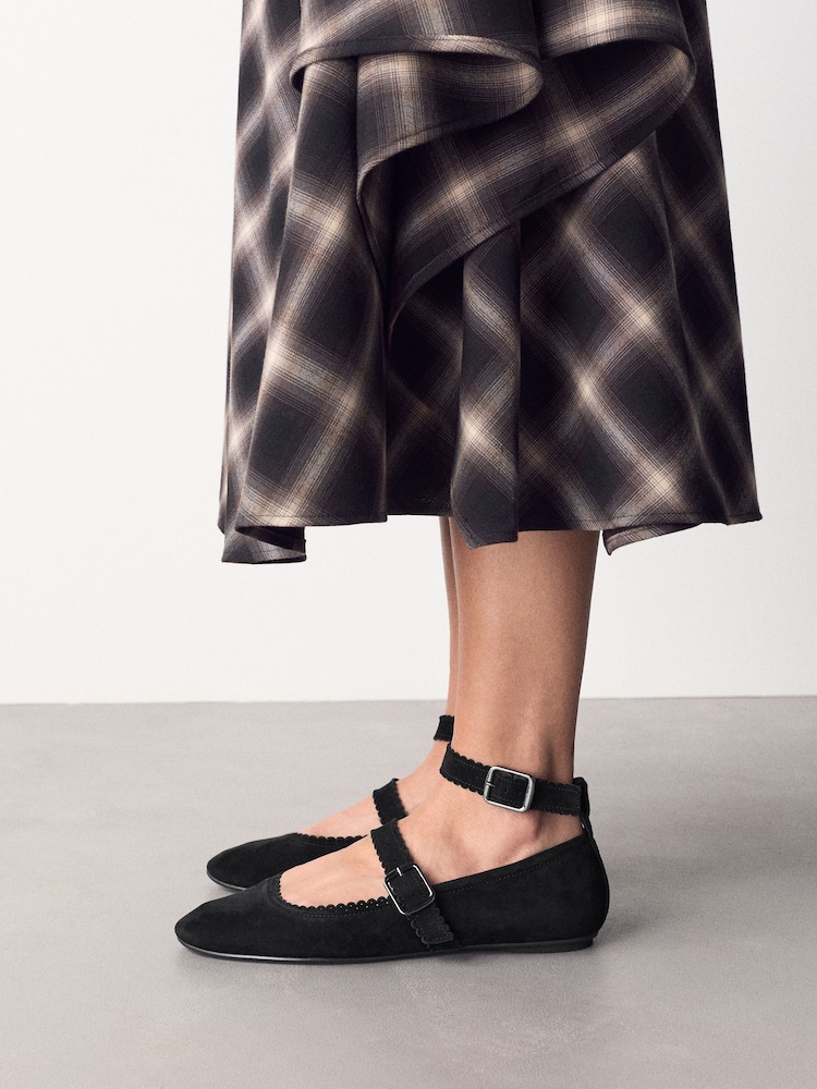 Black Forever Comfort® Leather Scallop Mary Jane Shoes - Image 1 of 9