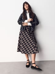 Black Forever Comfort® Leather Scallop Mary Jane Shoes - Image 3 of 9