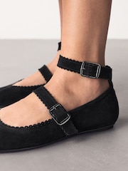Black Forever Comfort® Leather Scallop Mary Jane Shoes - Image 4 of 9