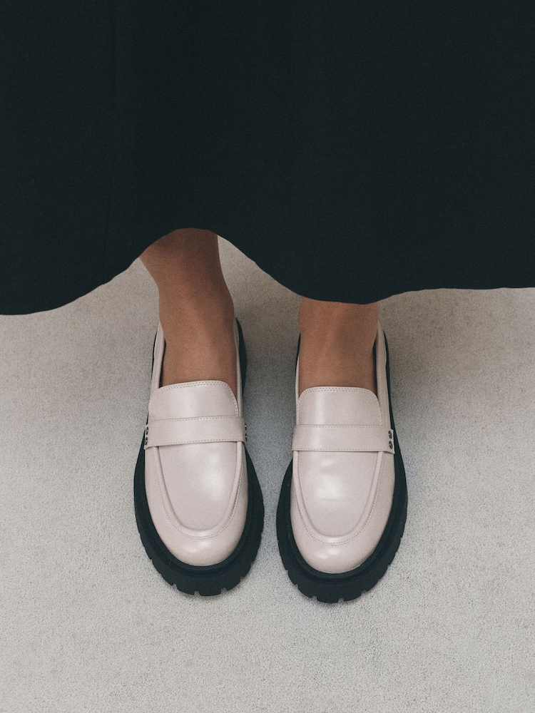Sümük - Forever Comfort® Chunky Xarici Dabanlı Loaferlər - 9şəkildən 2 şəkil Sümük - Forever Comfort® Chunky Xarici Dabanlı Loaferlər - 9şəkildən 2 şəkil