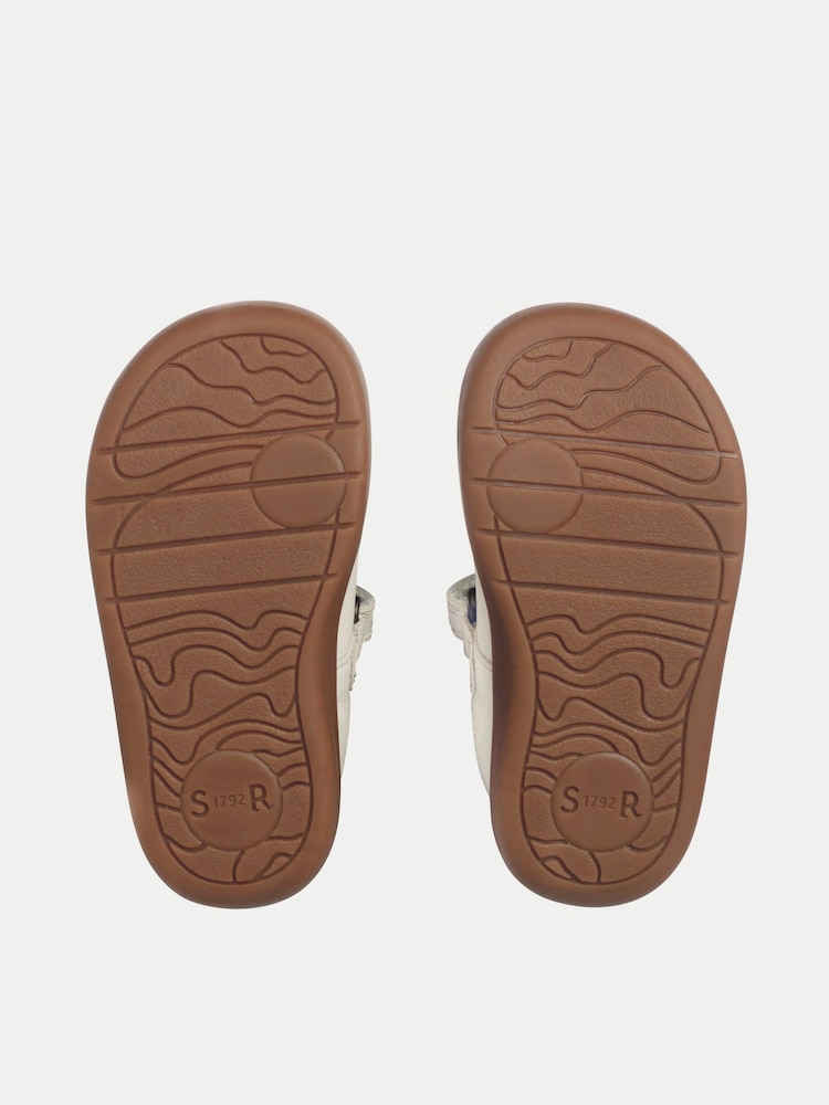 שמנת - Start-Rite Cream Eternal Leather T-Bar Toddler Shoes With Decorative Punching - תמונה 5 מתוך 5