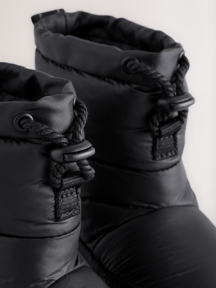 Black Pull On Quilted Snow Boots - Image 5 of 5 Black Pull On Quilted Snow Boots - Image 5 of 5