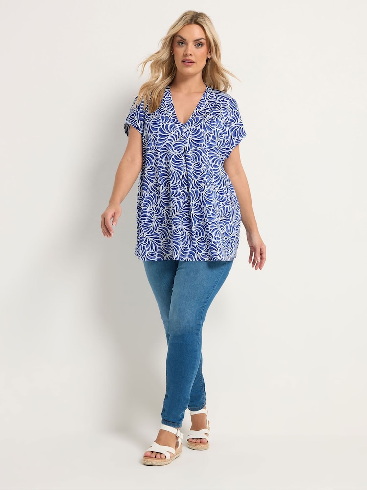 Κοντομάνικο μπλουζάκι Yours Curve με πλισέ κρεπ και σχέδιο Grow On Sleeve - Εικόνα 2 από 5