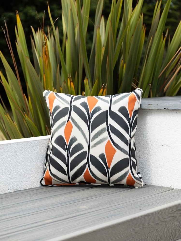 Extreme Lounging 2 Pack Tribal Leaf White Outdoor B Tribal Leaf B Cushions - Image 3 of 3 Extreme Lounging 2 Pack Tribal Leaf White Outdoor B Tribal Leaf B Cushions - Image 3 of 3