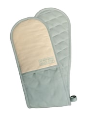 The Great British Bake Off Duck Egg Apron Double Oven Glove and Pot Holder Set - Image 5 of 6