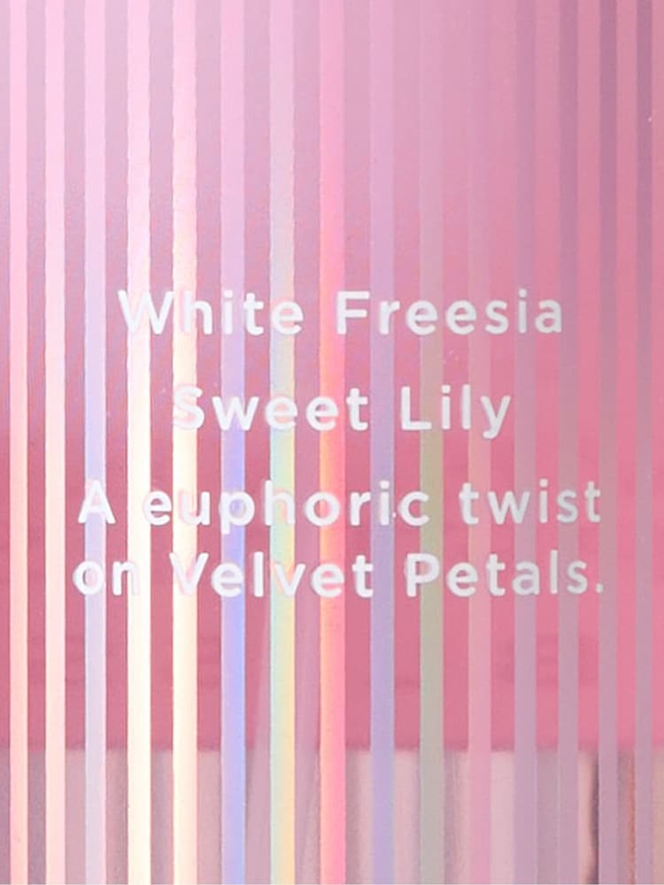 Victoria's Secret Velvet Petals Bliss 250ml Body Mist - Image 2 of 2 Victoria's Secret Velvet Petals Bliss 250ml Body Mist - Image 2 of 2