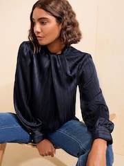 Navy - Friends Like These Satin Twist Neck Long Sleeve Blouse - Larawan 2 ng 5