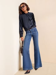Navy - Friends Like These Satin Twist Neck Long Sleeve Blouse - Larawan 3 ng 5