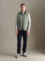 U.S. Polo Assn. Green Onion Quilt Lightweight Gilet - Image 5 of 9