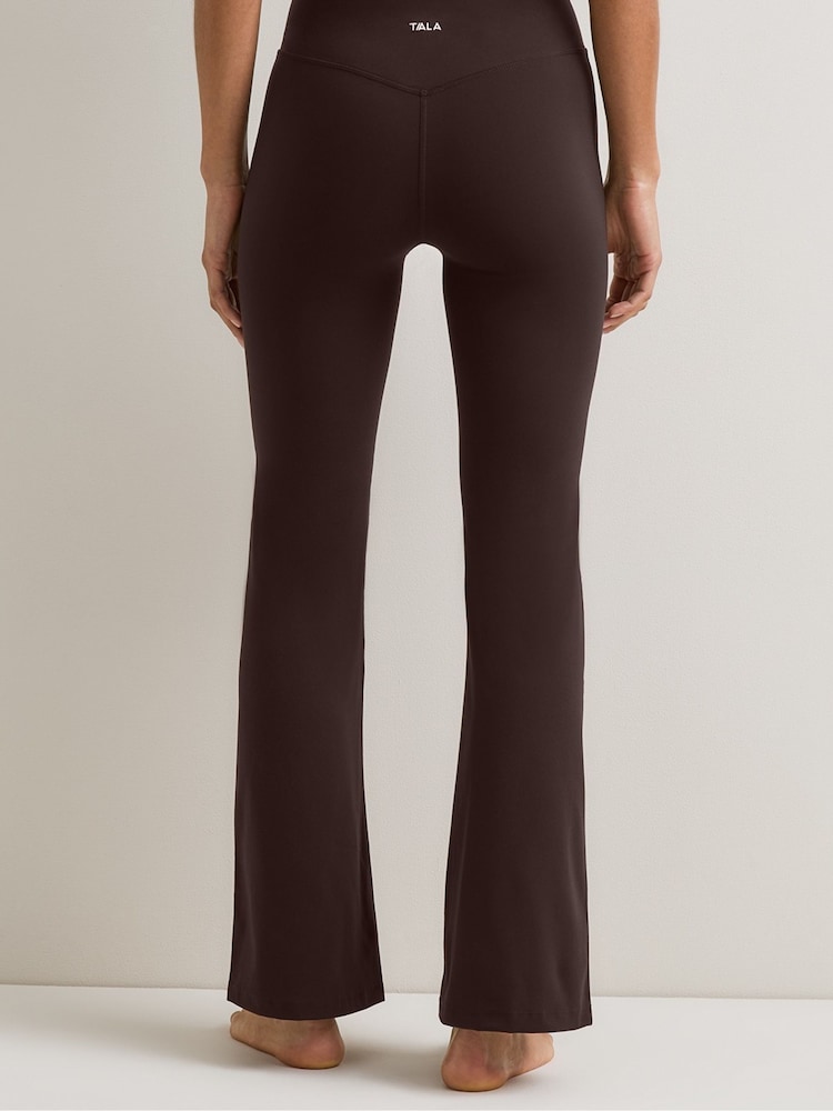 Braun - Tala Dayflex Wrap High Waisted Trousers - Bild 2 von 4