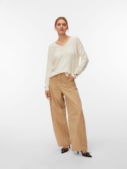 VERO MODA Cream Long Sleeve V-Neck Lightweight Jumper - Image 3 of 5