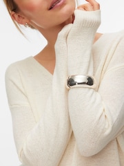 VERO MODA Cream Long Sleeve V-Neck Lightweight Jumper - Image 4 of 5
