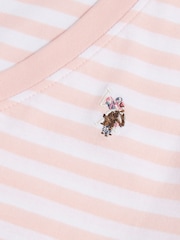 وردي - تيشرت مخطط بياقة حرف V من U.S. Polo Assn. - صورة 8 من 8