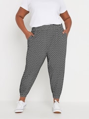 Yours Curve Abstrakte Cropped Harems-Jogginghosen - Bild 1 von 5