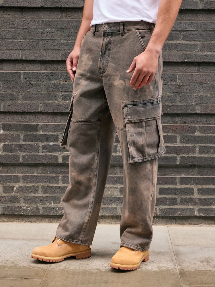 Brown Camo Baggy Fit Cargo Jeans - Image 1 of 7 Brown Camo Baggy Fit Cargo Jeans - Image 1 of 7