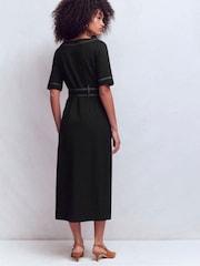 Svart - Boden Bria Ponte Shift-kjole - Bilde 2 av 5