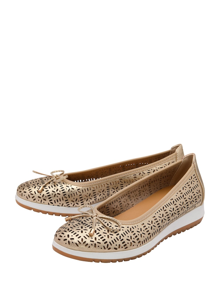 Lotus Gold Slip-On Shoes - Image 2 of 4 Lotus Gold Slip-On Shoes - Image 2 of 4