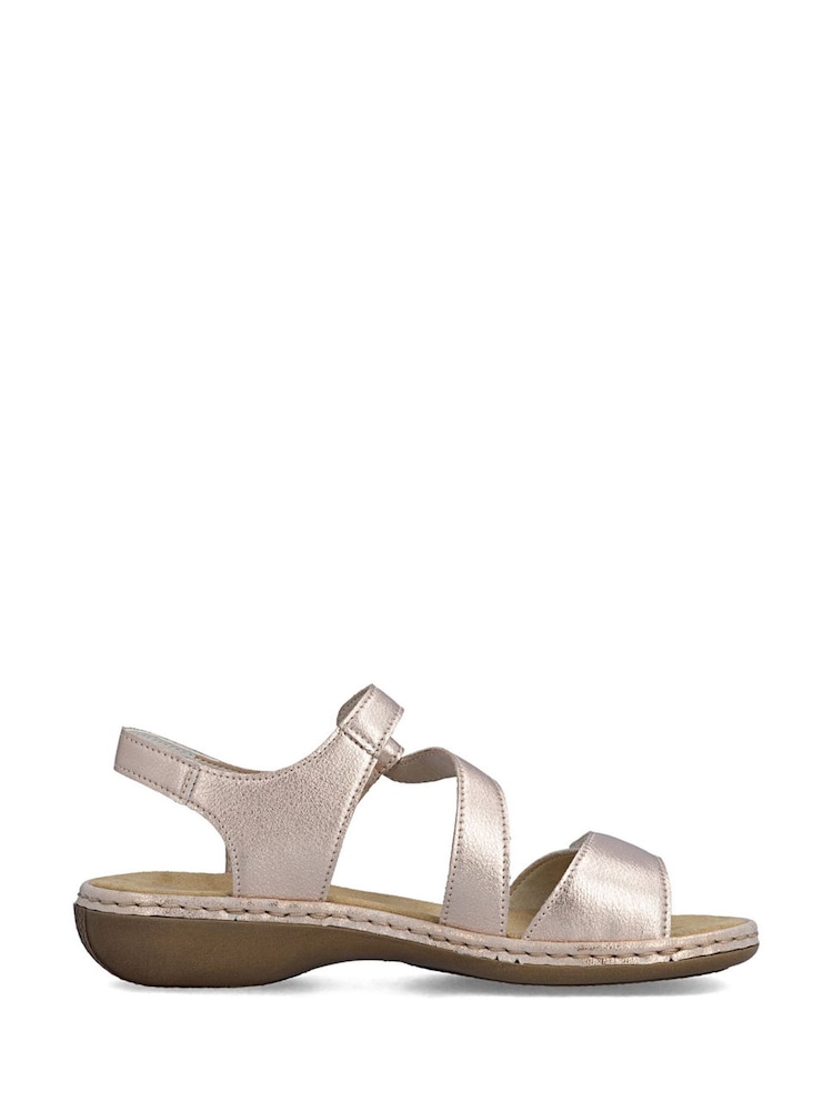 Rieker סנדלים באפקט מטאלי - תמונה 2 מתוך 7 Rieker סנדלים באפקט מטאלי - תמונה 2 מתוך 7