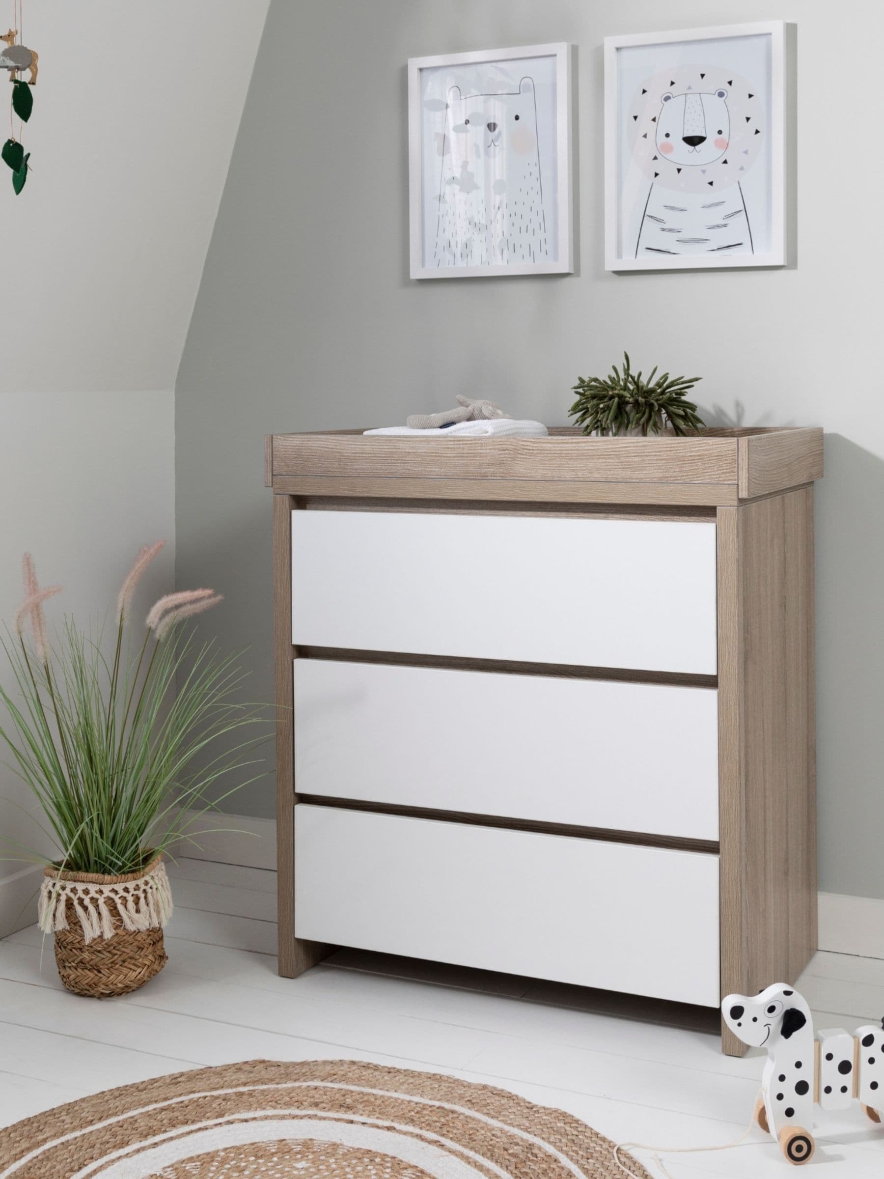 Tutti Bambini Unisex White Oak Modena Nursery Chest Changer - Image 1