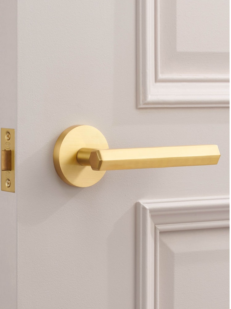 Pushka Home Set of 2 Gold Hexagonal Lever Door Handles - Image 1 of 4
