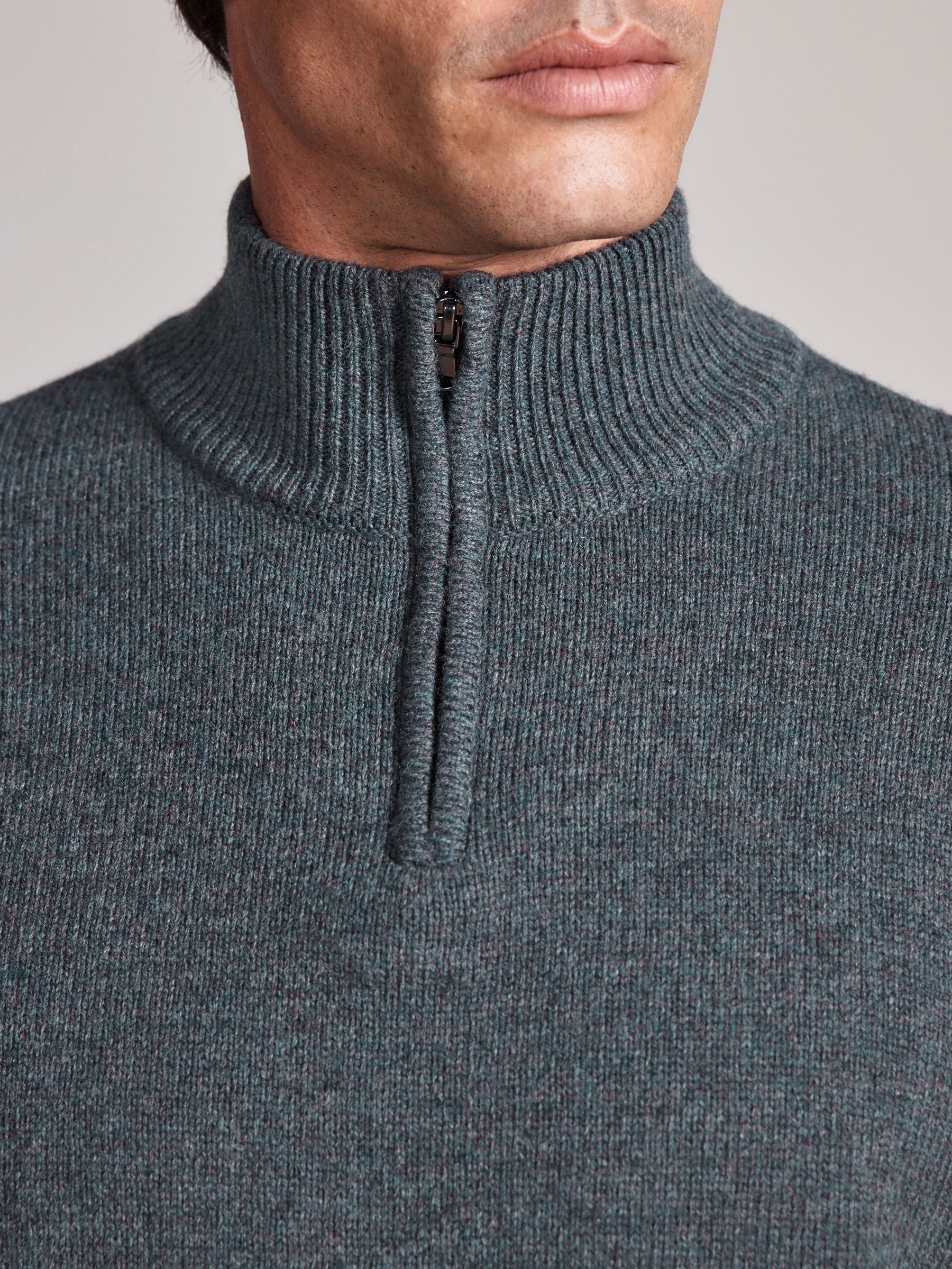 Comprar Cinza - Signature Lambswool Quarter Zip Jumper from Next
