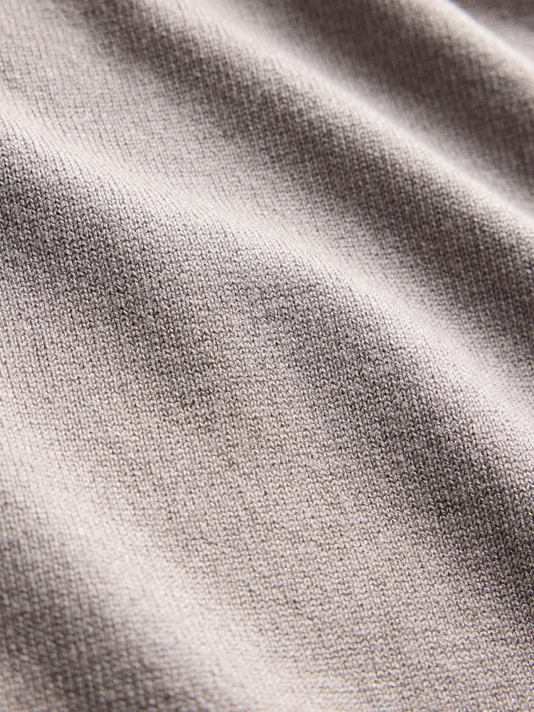 The Set 4 Pack Crew Neck Fine Knit T-Shirts Light Pink/Mauve - Image 7 of 7 The Set 4 Pack Crew Neck Fine Knit T-Shirts Light Pink/Mauve - Image 7 of 7