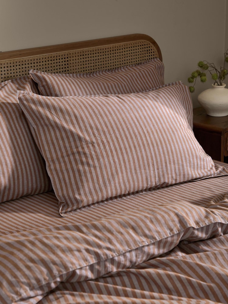 Yard Cocoa Marlow Dual Tone Stripe Duvet Cover and Pillowcase Set - Image 4 of 4