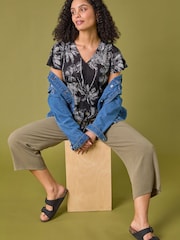 Roman Green Cropped Linen Trousers - Image 2 of 2