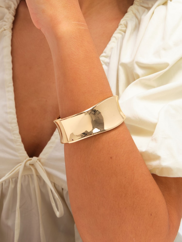 Jon Richard Gold Tone Large Curve Cuff - Image 3 of 3