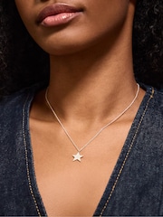 Accessorize Halskette aus Sterlingsilber mit Diamanté-Sternanhänger - Bild 1 von 2