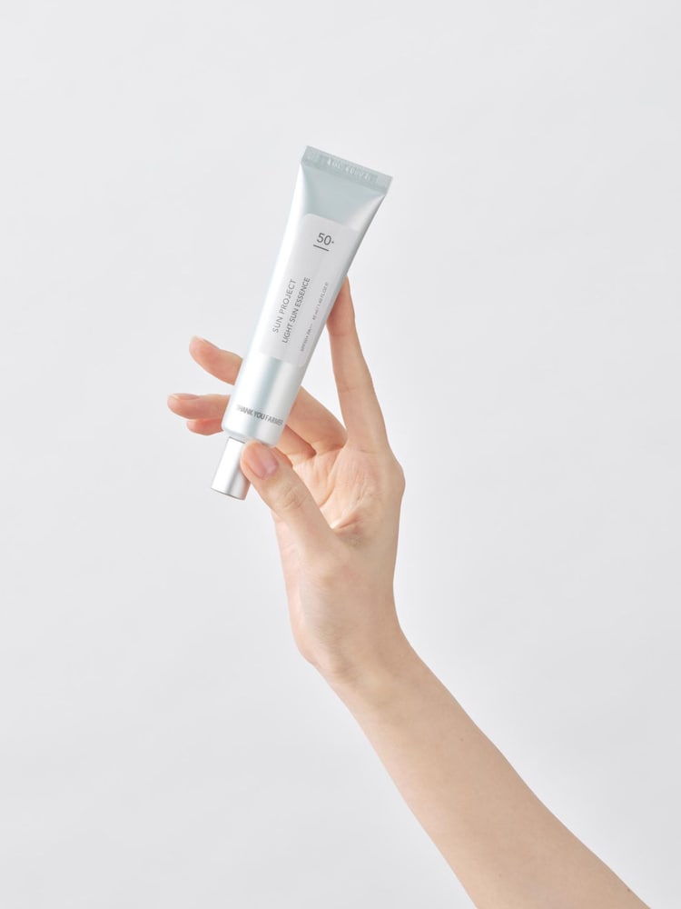 THANK YOU FARMER Sun Project Light Sun Essence SPF50+ PA+++ 40ml - Image 2 of 5