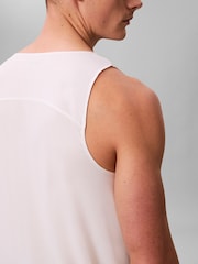 Calvin Klein White Mesh Knit Performance Vest - Image 5 of 6