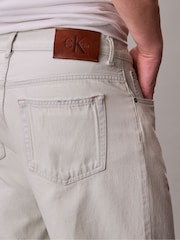 Calvin Klein White 90s Relaxed Denim Shorts - Image 5 of 6