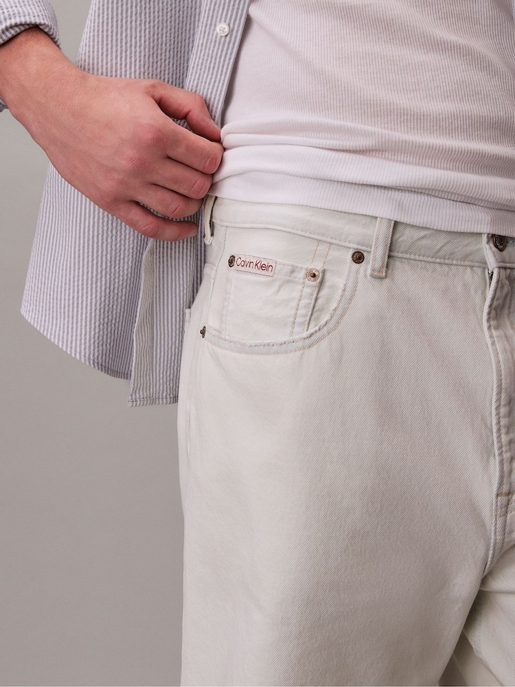 Calvin Klein White 90s Relaxed Denim Shorts - Image 6 of 6